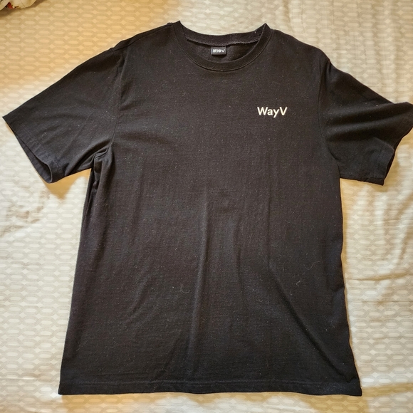 Official WayV Rainbow V shirt - Picture 2 of 3